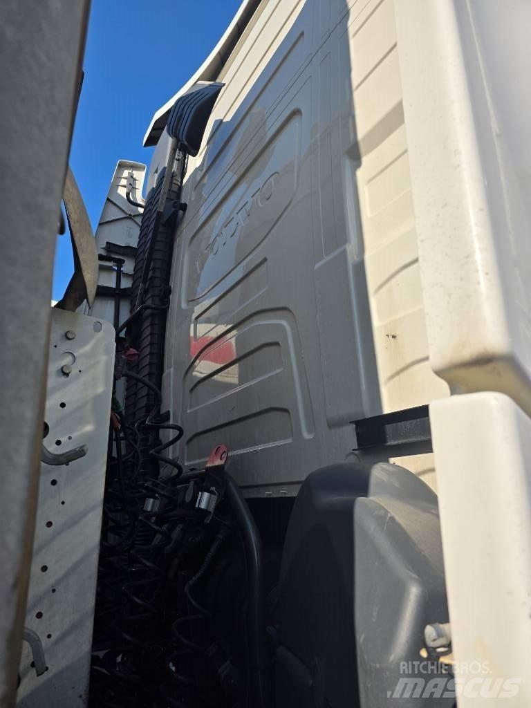 Volvo FH500 XL Conventional Trucks / Tractor Trucks