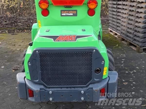 Avant 645 i Skid Steer Loaders