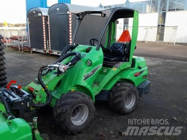 Avant 645 i Skid Steer Loaders