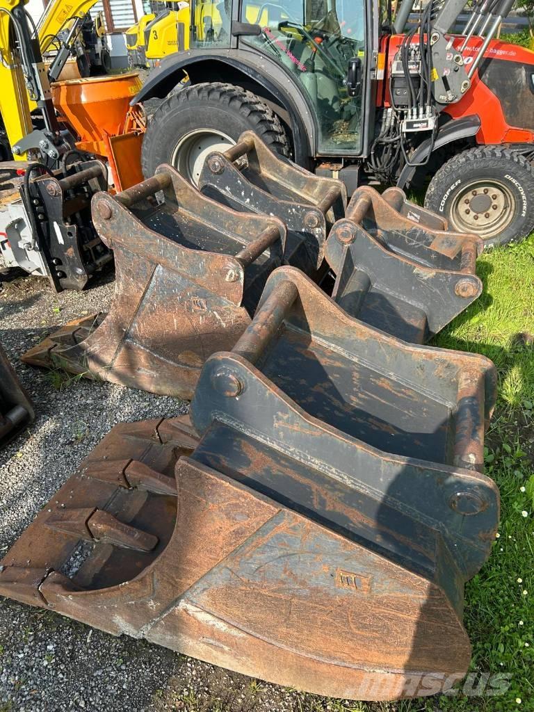 Hitachi ZX 135 US-3 Crawler Excavators