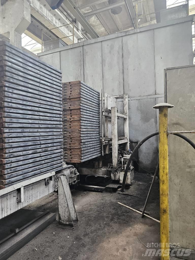 Schlosser SV40 Concrete Block Machines