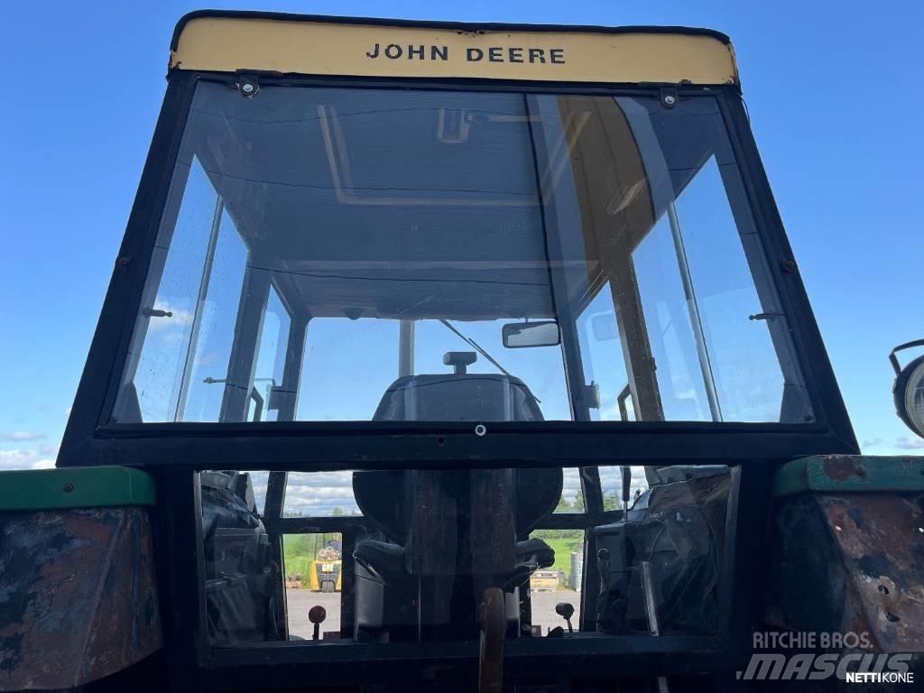 John Deere 2040 Tractors