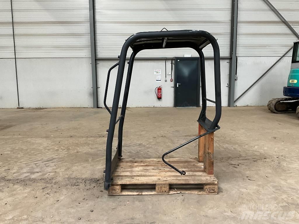 Kubota U 27-4 Forestry Cabin
