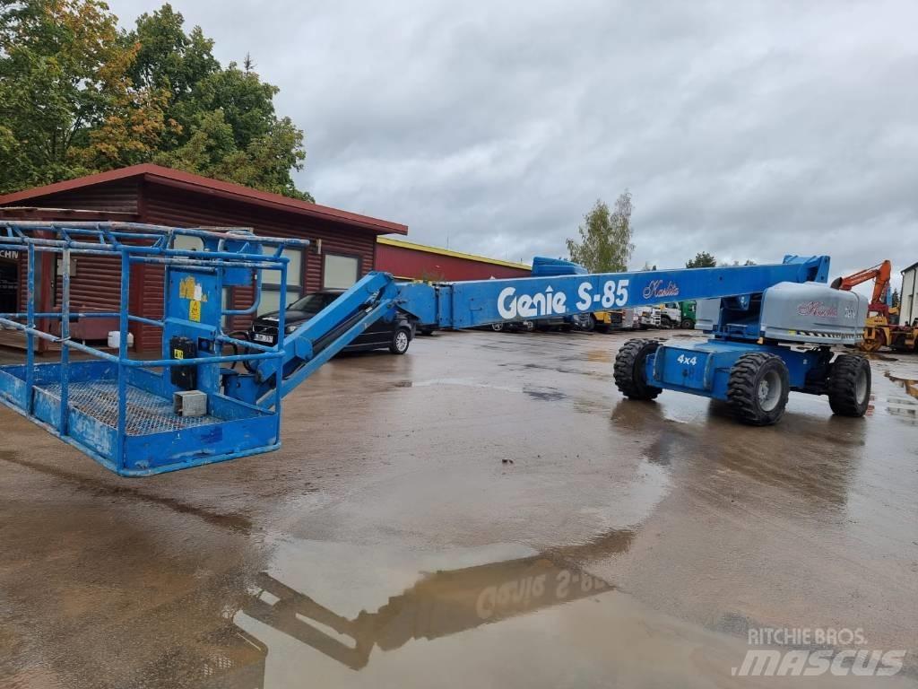 Genie S 85 4WD Telescopic boom lifts