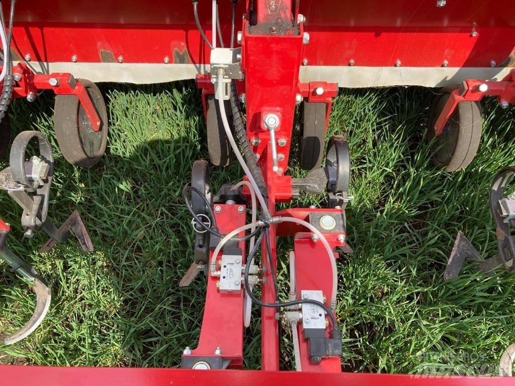 Steketee IC Weeder Cultivators