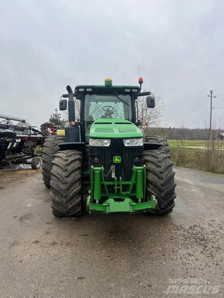 John Deere 8260R Tractors