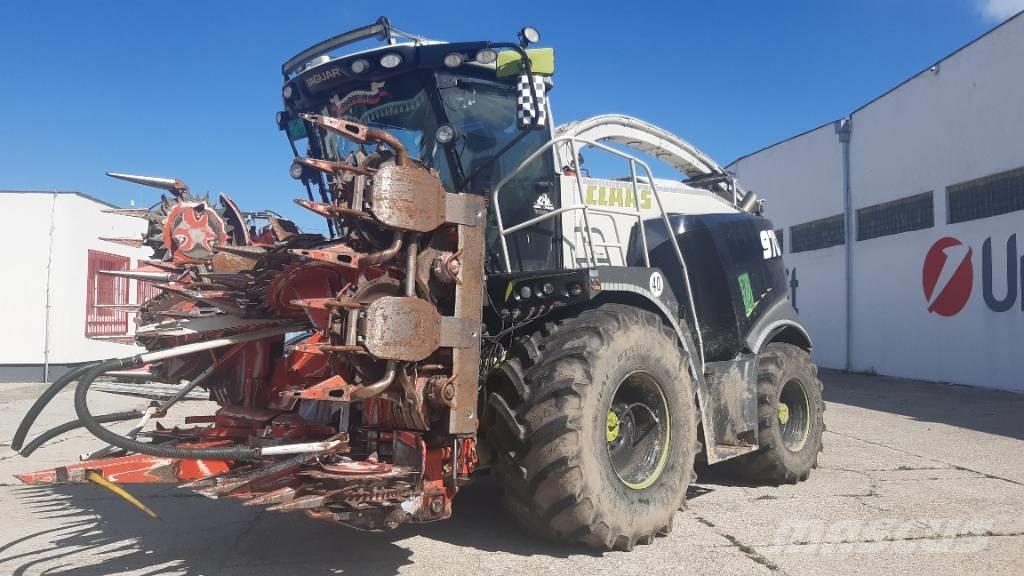 CLAAS Jaguar 970 Forage Harvester