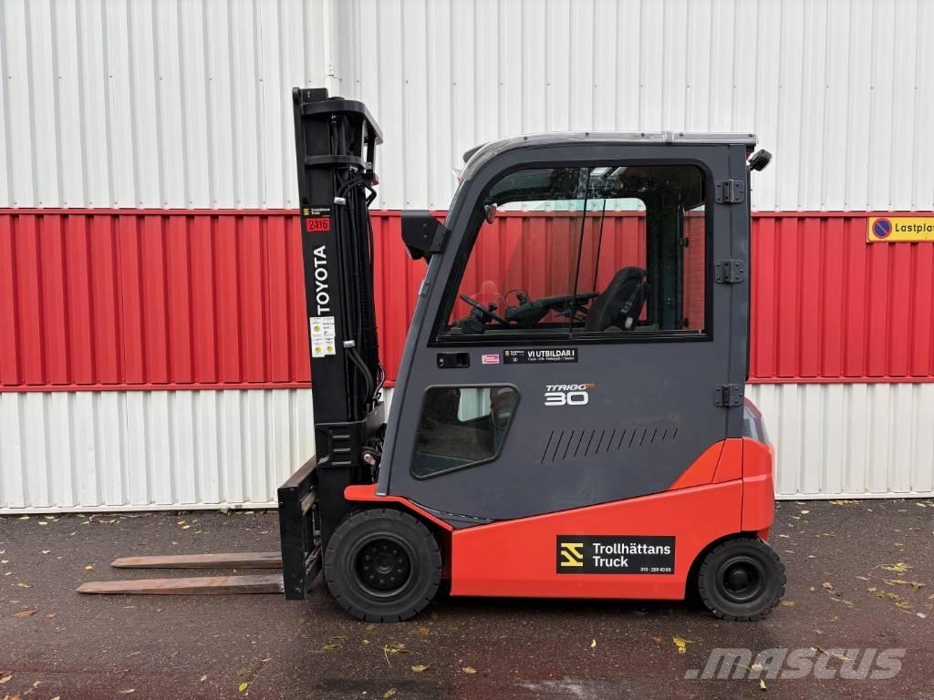 Toyota 8 FBMT 30 Electric Forklifts