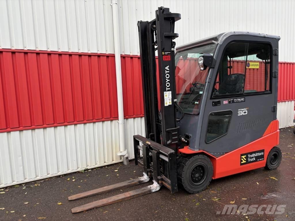 Toyota 8 FBMT 30 Electric Forklifts