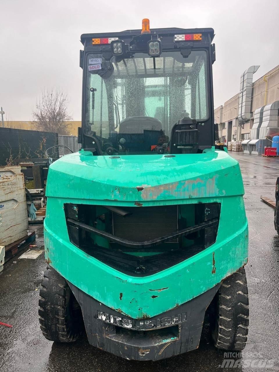 Mitsubishi FD50NT Diesel Forklifts