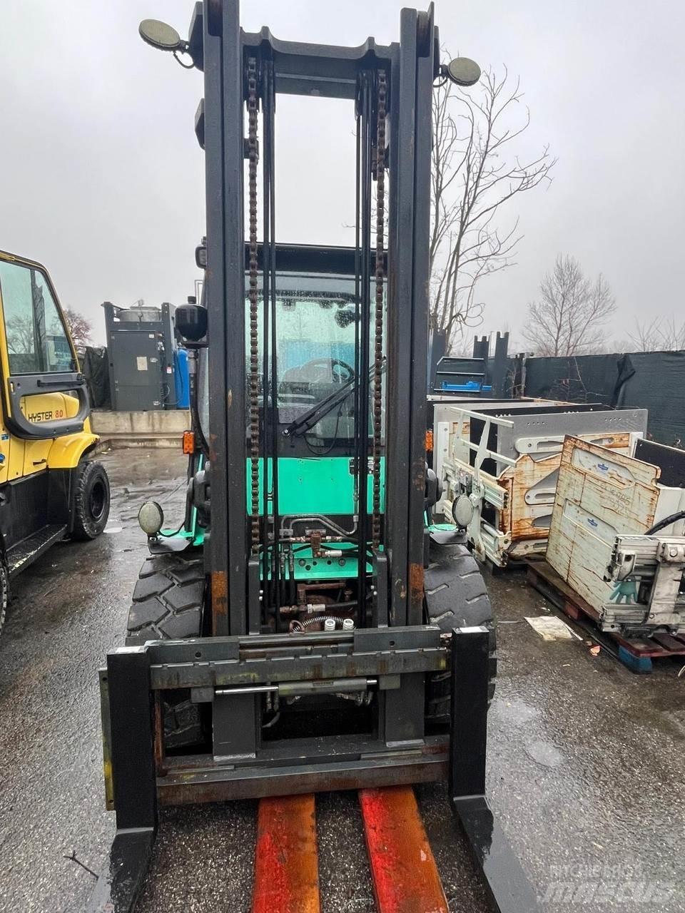 Mitsubishi FD50NT Diesel Forklifts
