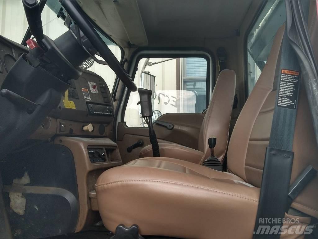 Mack CV 713 Garbage Trucks / Recycling Trucks