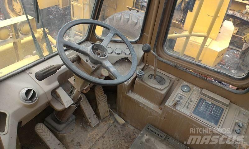 CAT 815 B Soil Compactors