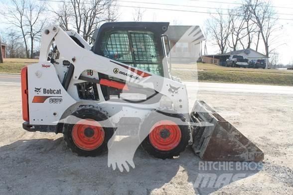 Bobcat S590 Skid Steer Loaders