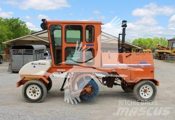 Broce KR350 Sweepers