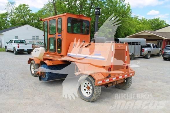 Broce KR350 Sweepers