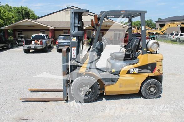 CAT GP25N Diesel Forklifts