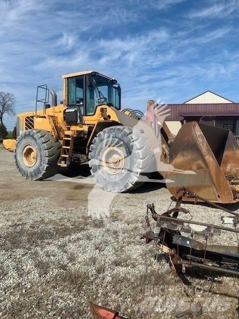 Volvo L220F Wheel Loaders