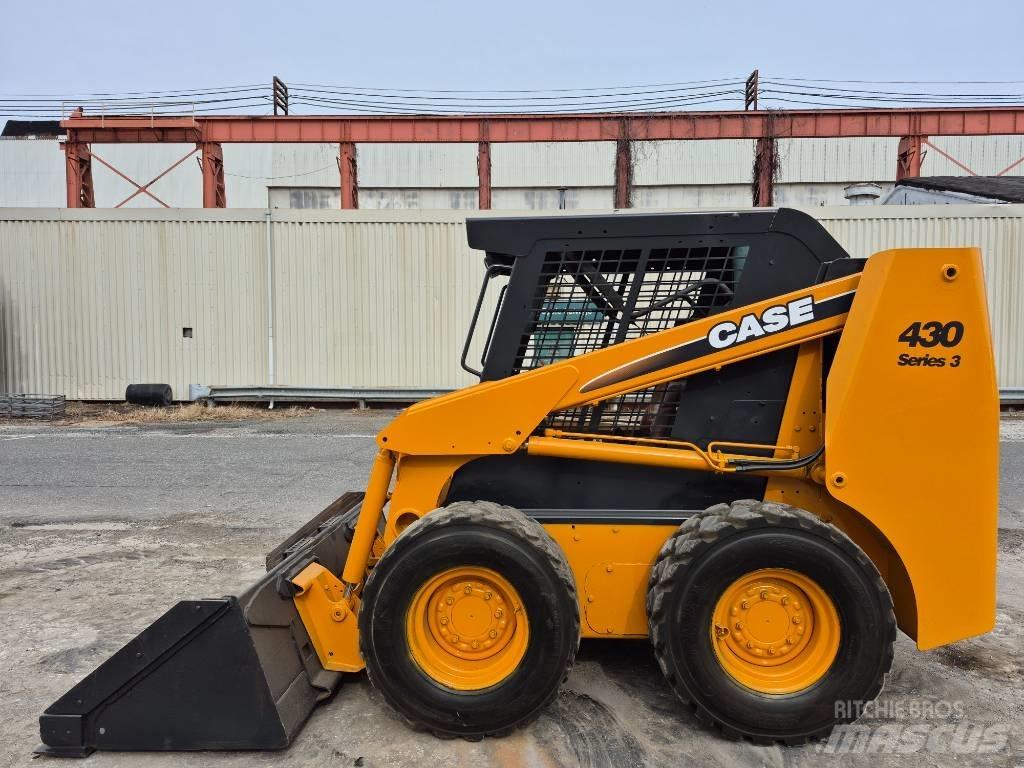 CASE 430 Skid Steer Loaders