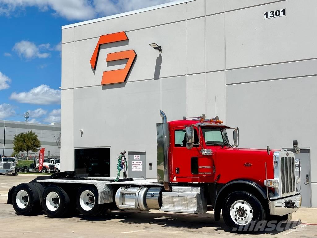 Peterbilt 389 Conventional Trucks / Tractor Trucks