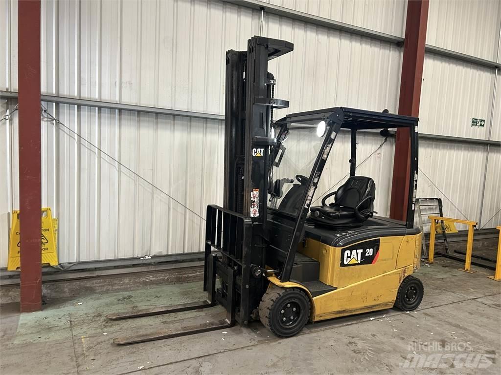 CAT EP20PN Electric Forklifts