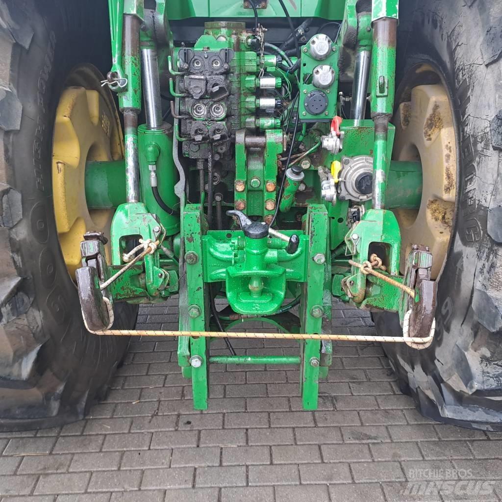 John Deere 8420 Tractors