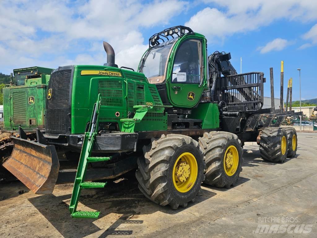 John Deere 1910G Forwarders