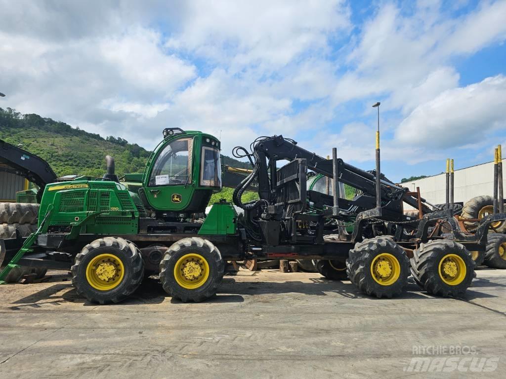 John Deere 1910G Forwarders