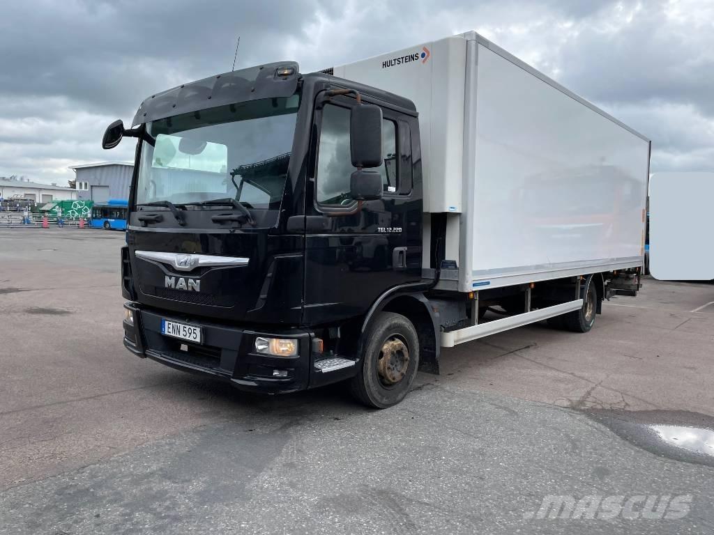 MAN TGL 12.220 BL Reefer Trucks