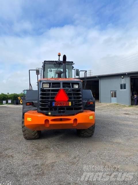 Hitachi ZW 220 Wheel Loaders