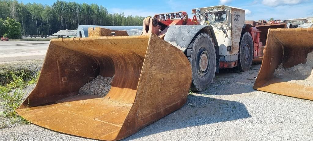 Sandvik LH 410 Mining Loaders