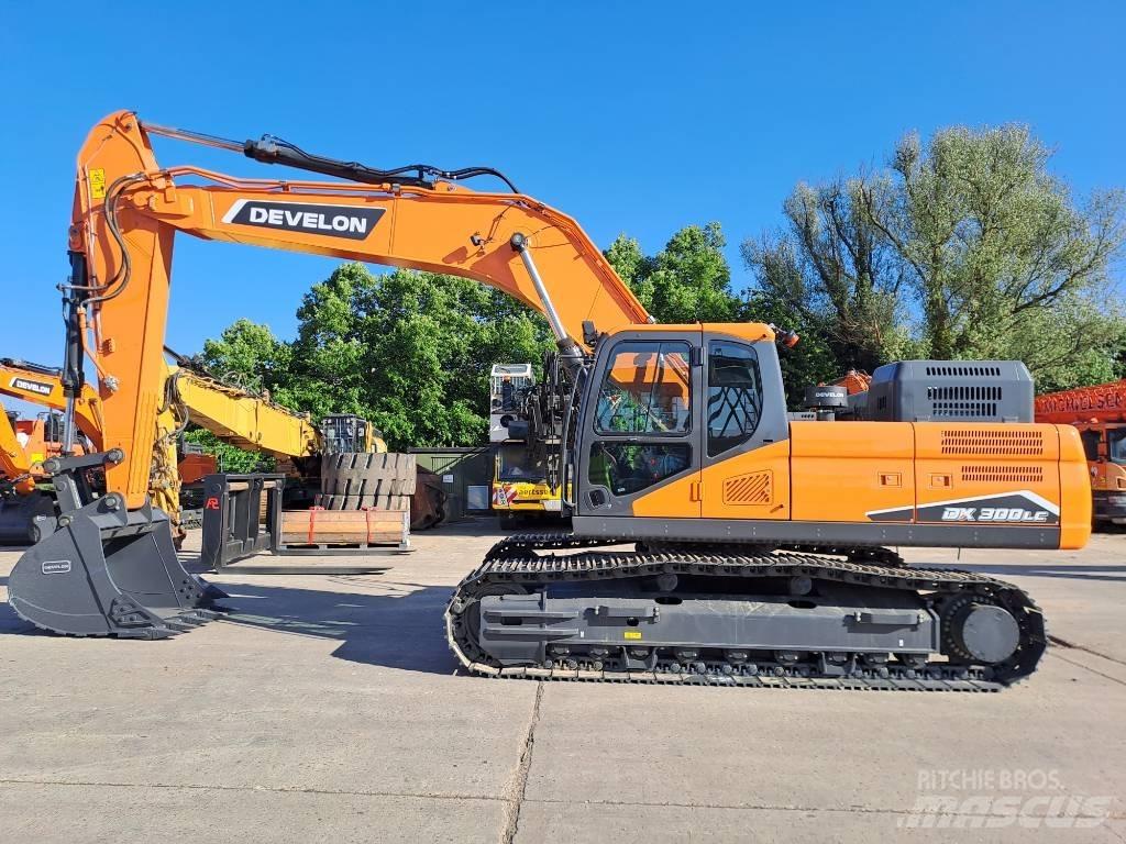 Develon DX300LC-7M Crawler Excavators