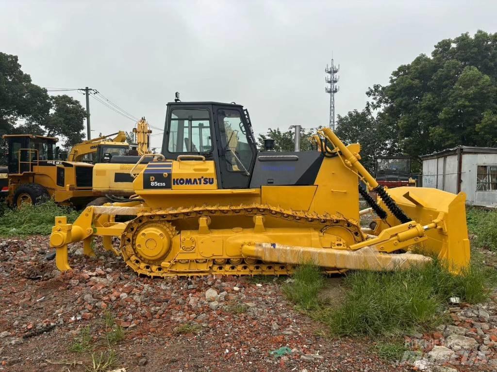 Komatsu D 85 E-12 Crawler dozers