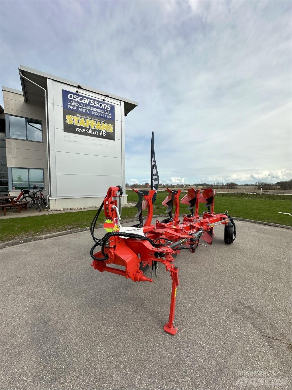 Kubota RM2005V Reversible ploughs