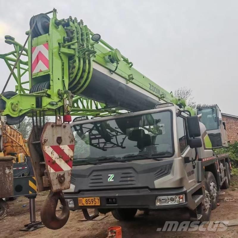 Zoomlion 35 Mobile and all terrain cranes