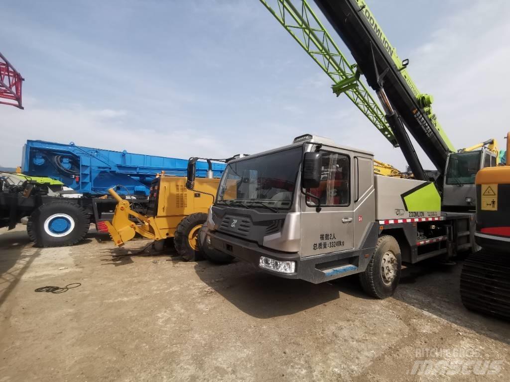Zoomlion ZTC25V5 Mobile and all terrain cranes