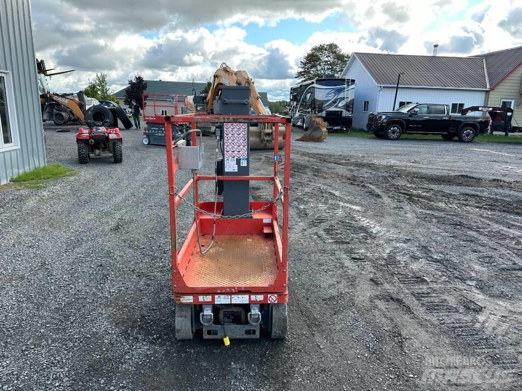 SkyJack SJ 12 Scissor Lifts