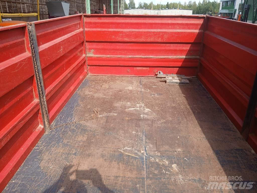 Tuhti M 85 Tip Trailers