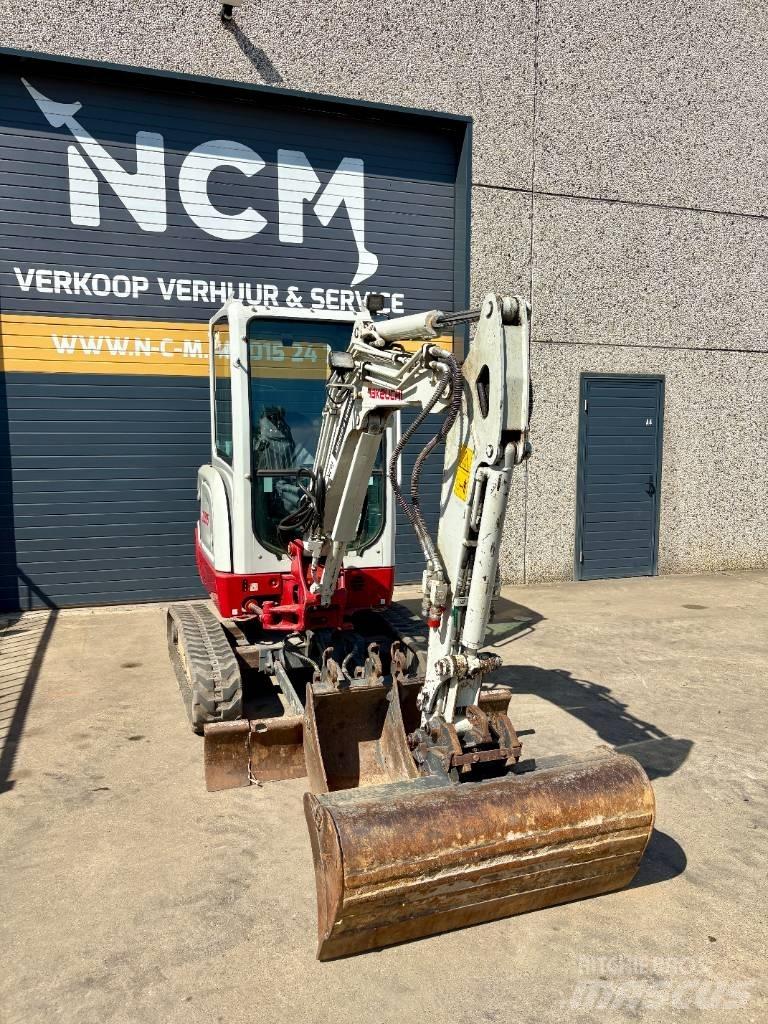 Takeuchi TB 225 Mini Excavators <7t (Mini Diggers)