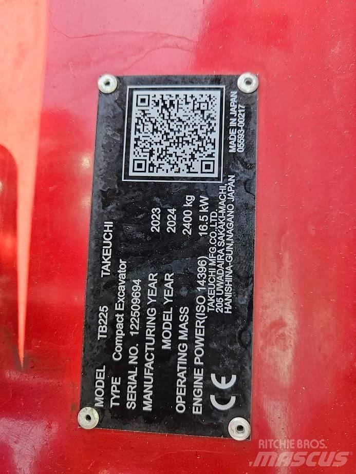 Takeuchi TB225 V0 Mini Excavators <7t (Mini Diggers)