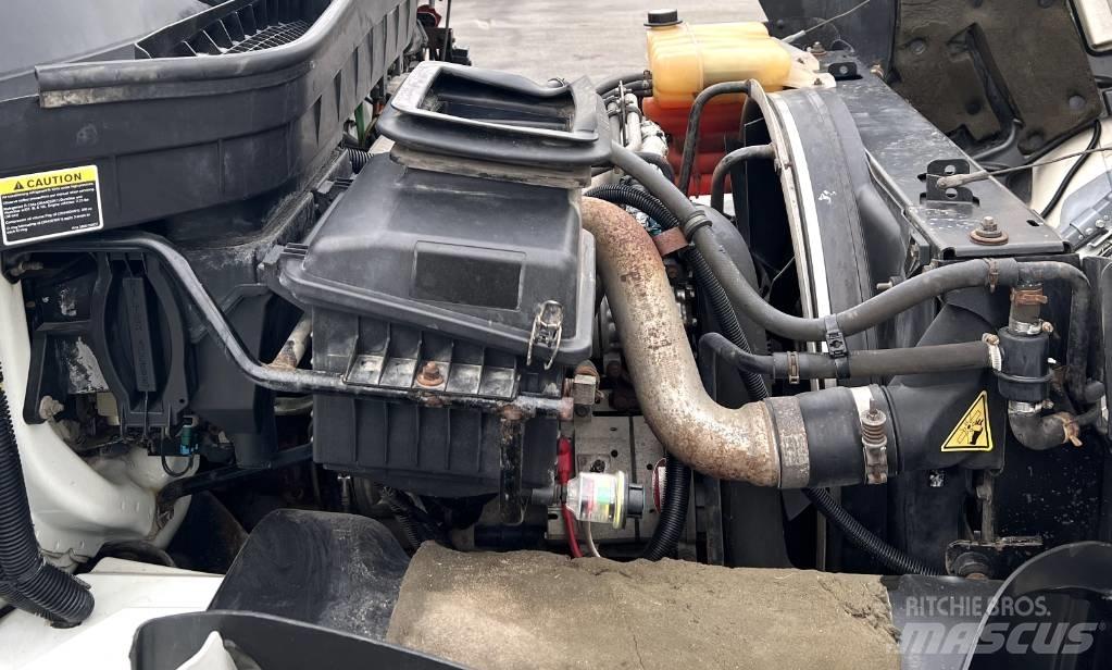 International 4400 Work Trucks / Municipal