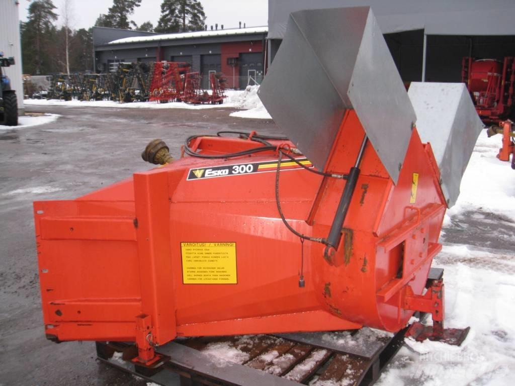 Esko LL300 Snow Blowers