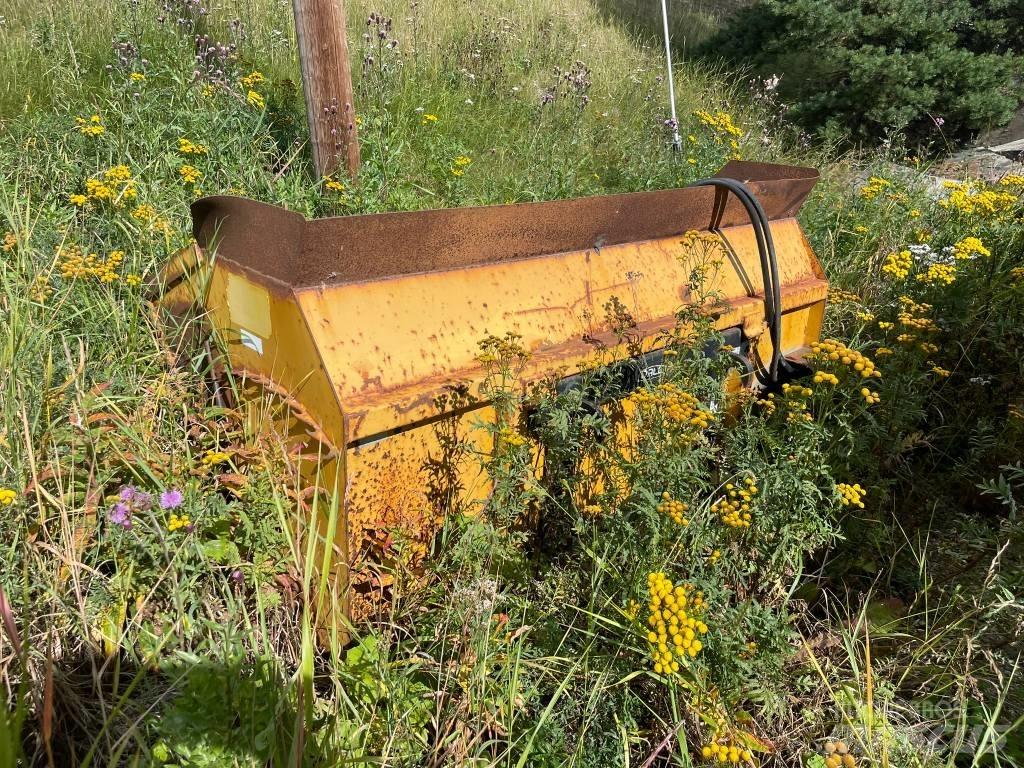 Dalen 1534 Strøkasse Sand And Salt Spreaders