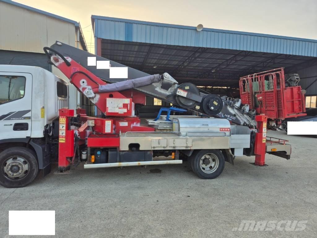 Horyong SKY300 Truck Mounted Aerial Platforms