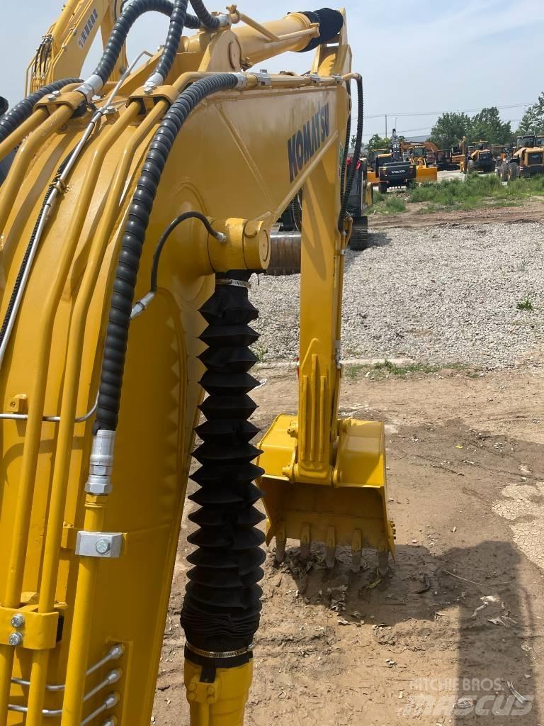 Komatsu PC130 Crawler Excavators