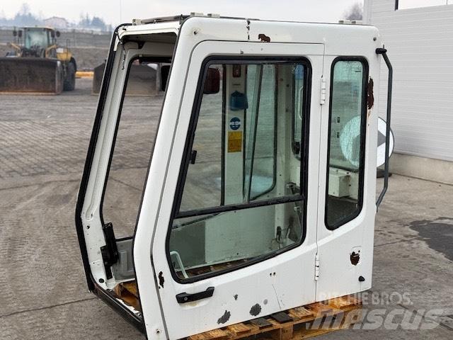 Liebherr R 944 B CAB Forestry Cabin