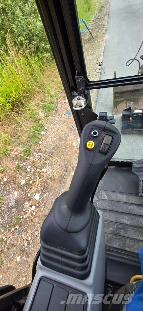 CAT 302.7 DCR 07A Mini Excavators <7t (Mini Diggers)
