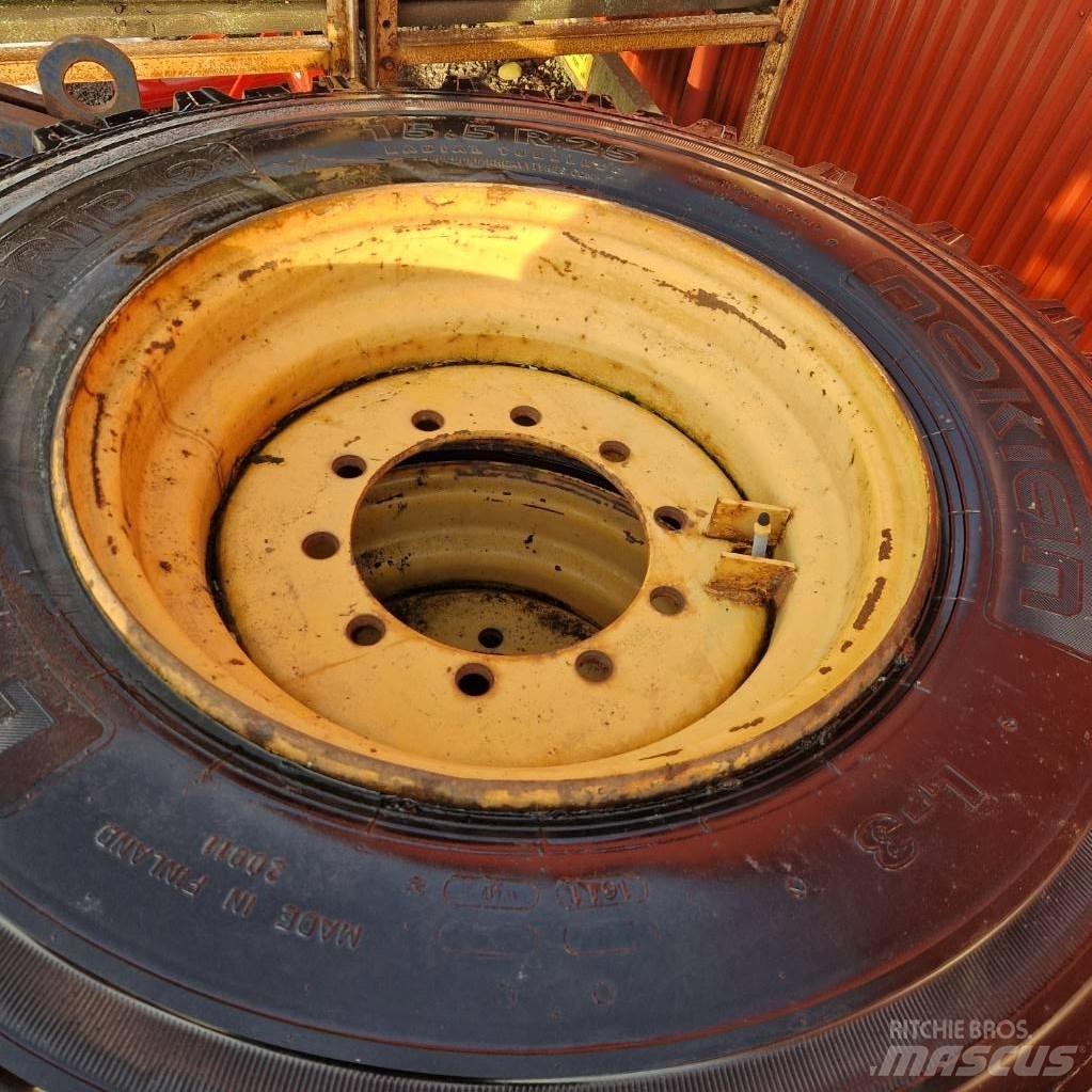  Däck Nokian Tires, wheels and rims