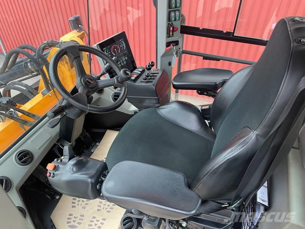 Ljungby L 11 Wheel Loaders
