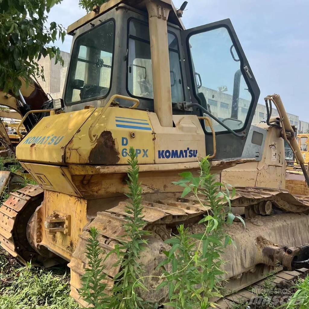 Komatsu D 65 P-12 Crawler dozers